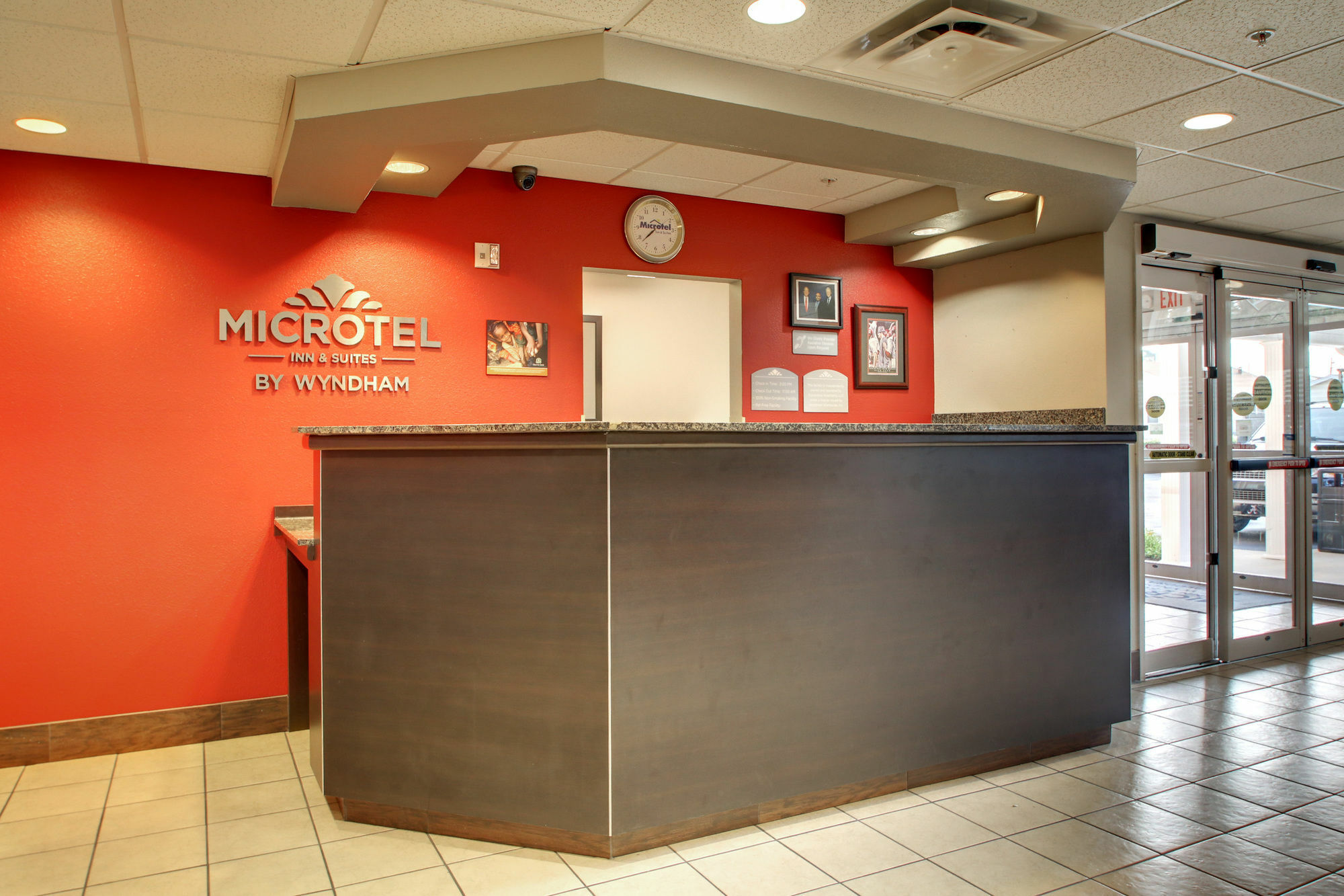 Microtel Inn & Suites By Wyndham Tuscaloosa Eksteriør billede