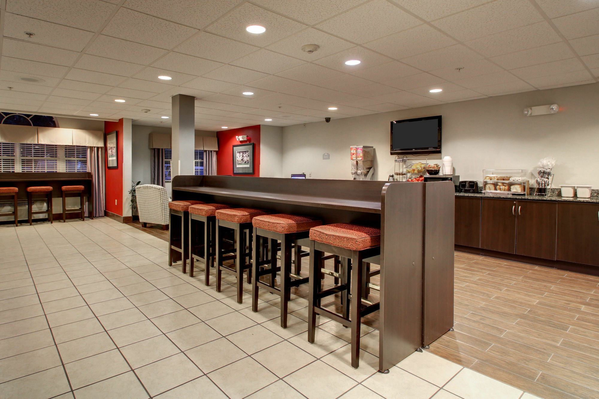 Microtel Inn & Suites By Wyndham Tuscaloosa Eksteriør billede